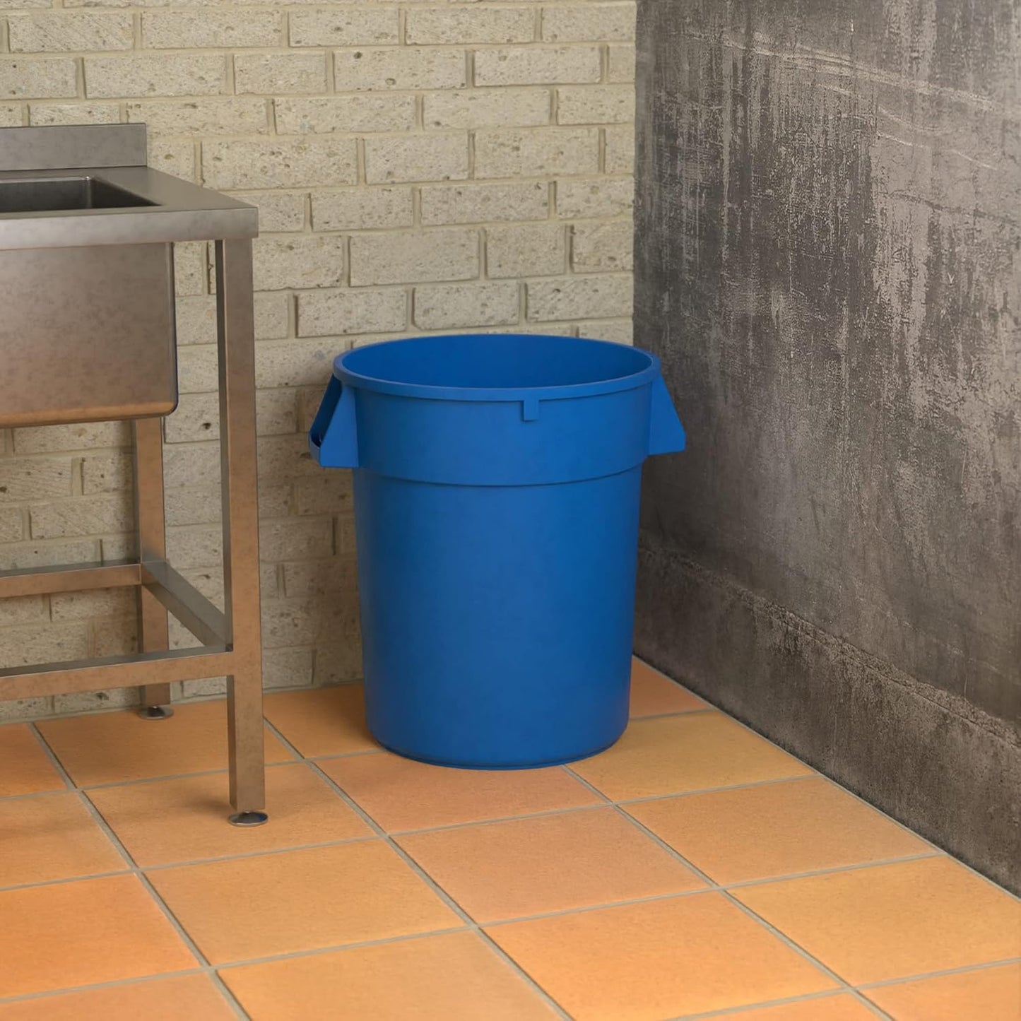 32 Gallon Blue Round Commercial Trash Can